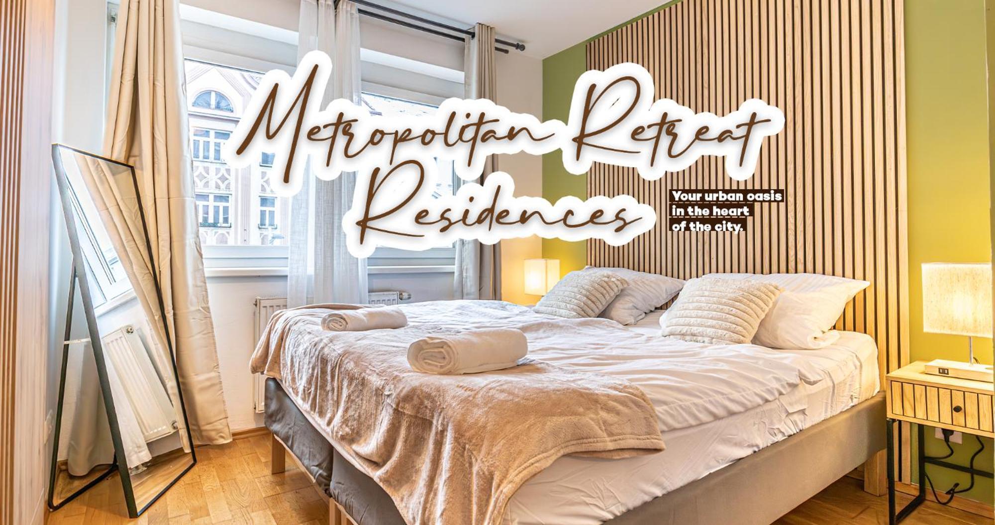 Apartamento Charming 1Br, Steps From Reumannplatz U1 Viena Exterior foto